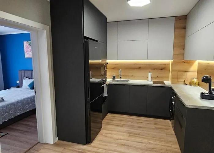 Apartment By The Pool #8 *